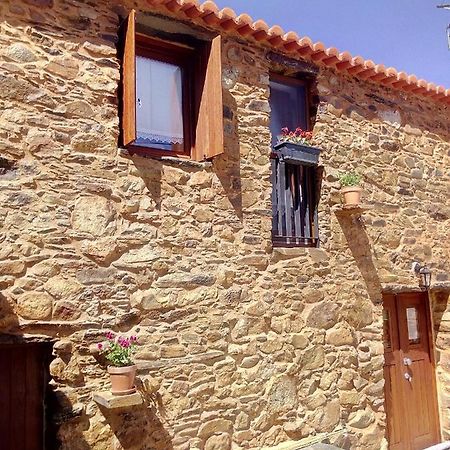 Montes da Senhora Refugio Do Raposo/Casa Denebヴィラ エクステリア 写真