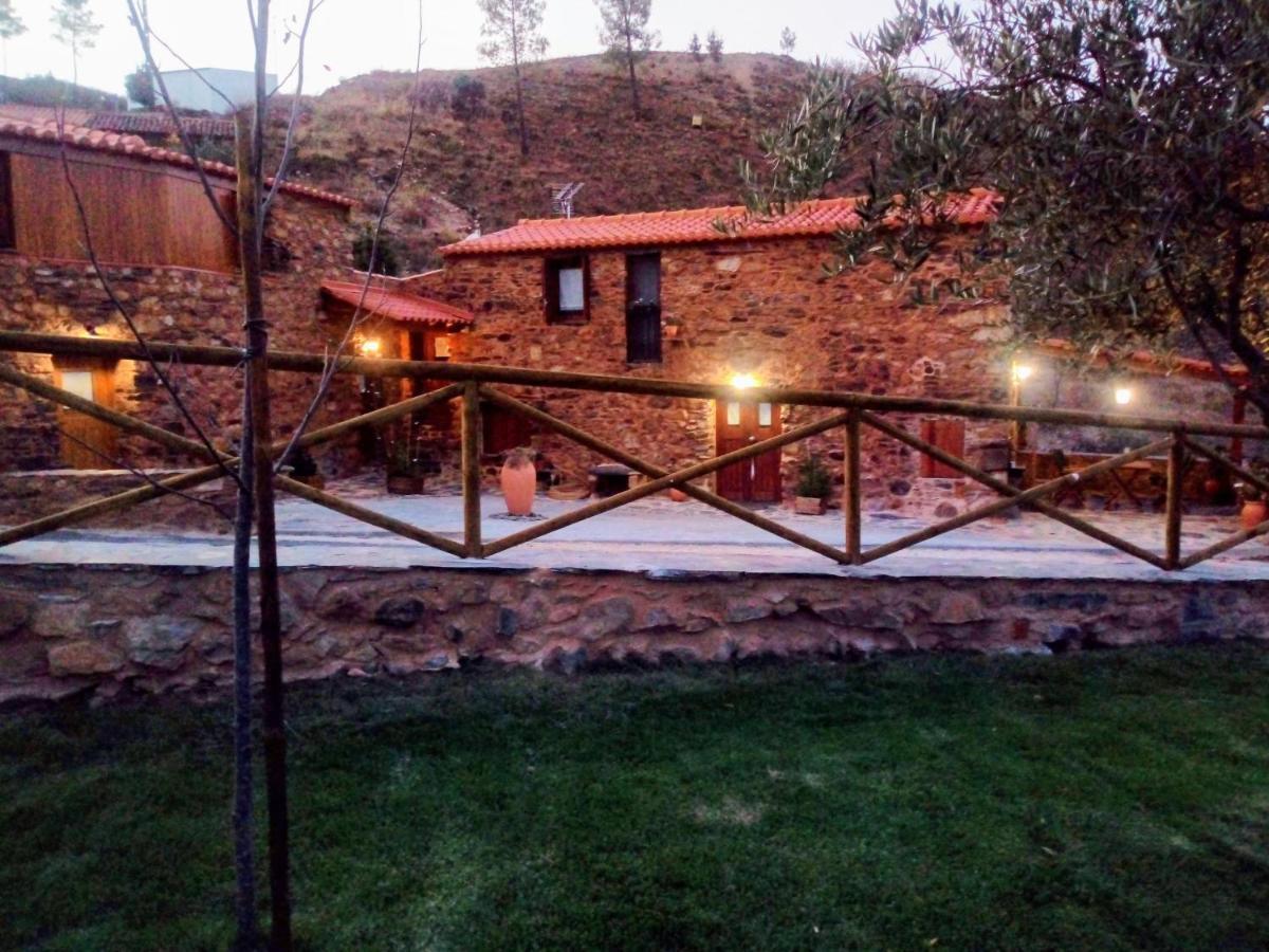 Montes da Senhora Refugio Do Raposo/Casa Denebヴィラ エクステリア 写真